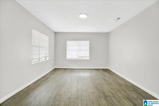 5201 MULGA AVENUE, Mulga, AL 35118