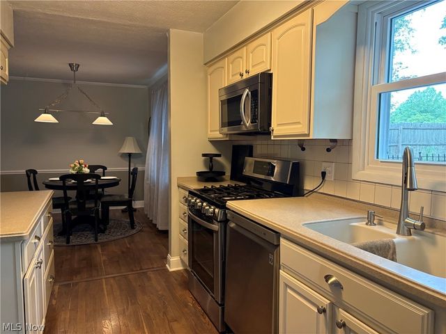 2457 Greenhaven Drive, Fairlawn, OH 44333