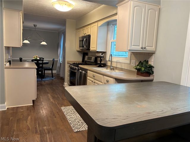 2457 Greenhaven Drive, Fairlawn, OH 44333