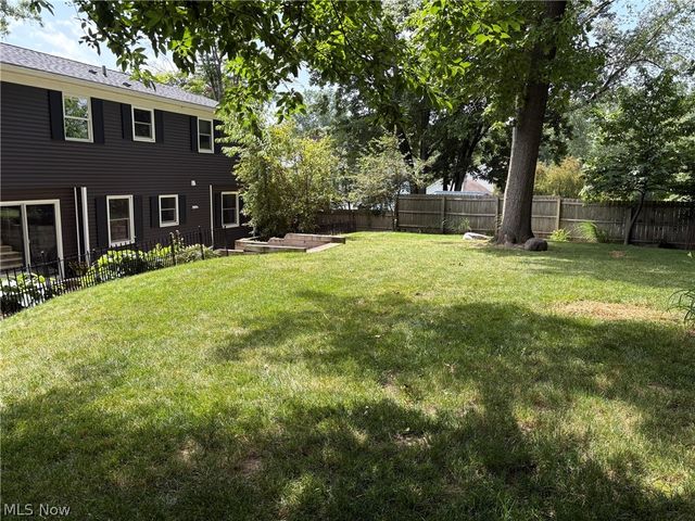 2457 Greenhaven Drive, Fairlawn, OH 44333