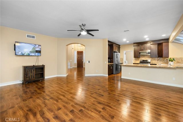 1000 Chantel, Corona, CA 92879