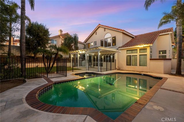 1000 Chantel, Corona, CA 92879