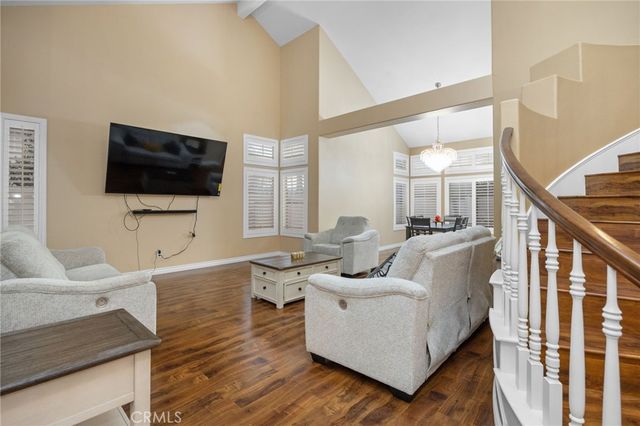 1000 Chantel, Corona, CA 92879