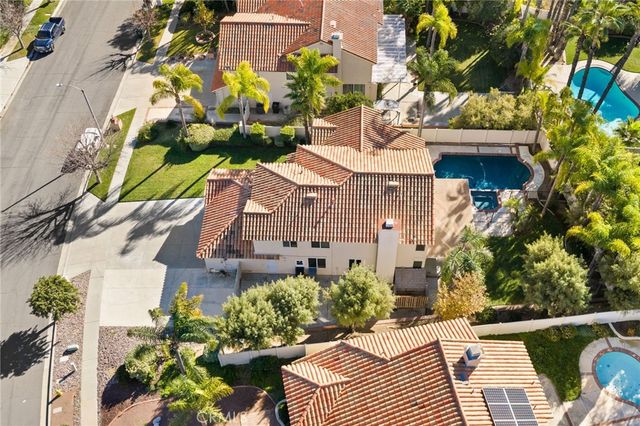 1000 Chantel, Corona, CA 92879