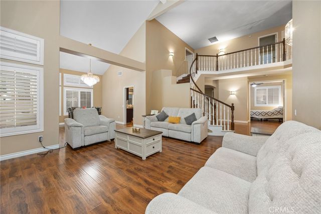 1000 Chantel, Corona, CA 92879