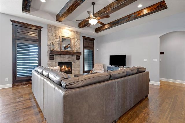 15704 Bond Street, Overland Park, KS 66221