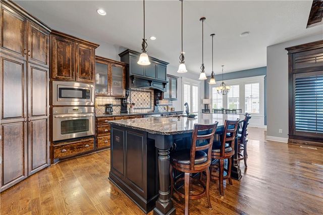 15704 Bond Street, Overland Park, KS 66221