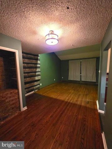 200 9TH ST, West Deptford, NJ 08086