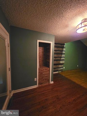 200 9TH ST, West Deptford, NJ 08086