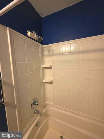 200 9TH ST, West Deptford, NJ 08086