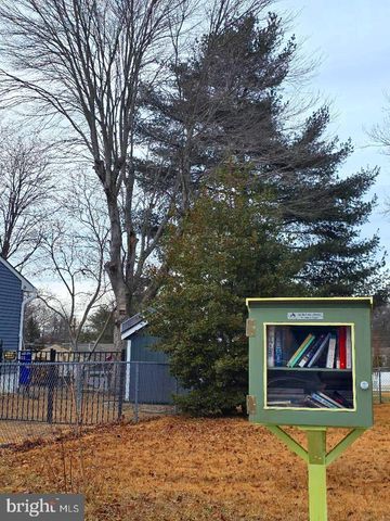 200 9TH ST, West Deptford, NJ 08086