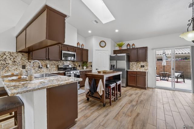 10689 E 34 St, Yuma, AZ 85365
