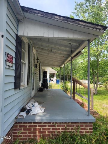 609 N 4th Street, Smithfield, NC 27577
