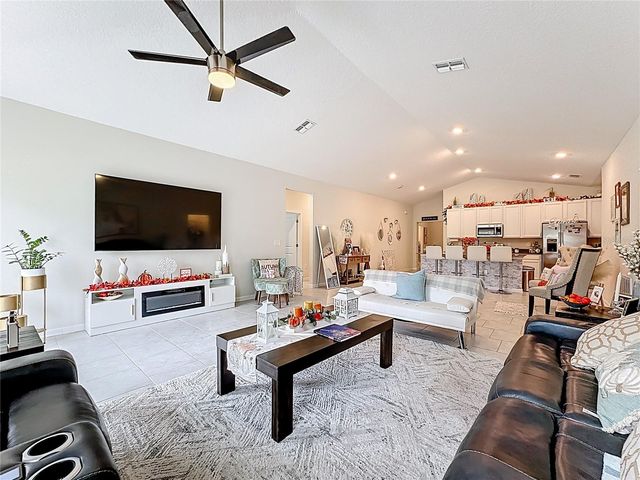 3841 GUERNSEY BEND, St Cloud, FL 34772