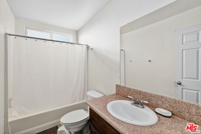 1503 E Gage Avenue, Los Angeles, CA 90001