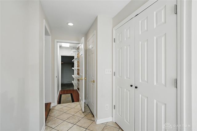 72 E Social Row Road, Dayton, OH 45458