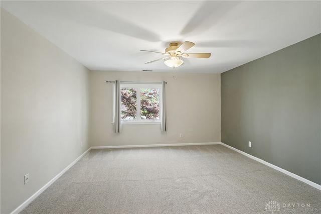 72 E Social Row Road, Dayton, OH 45458