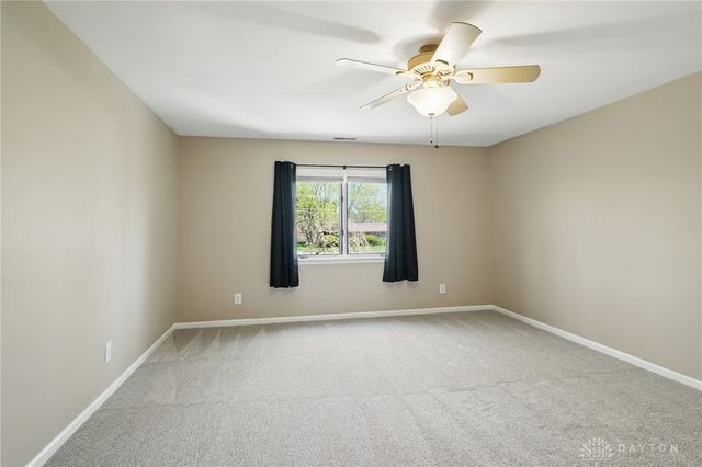 72 E Social Row Road, Dayton, OH 45458