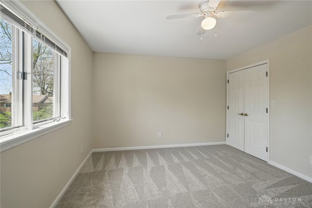 72 E Social Row Road, Dayton, OH 45458