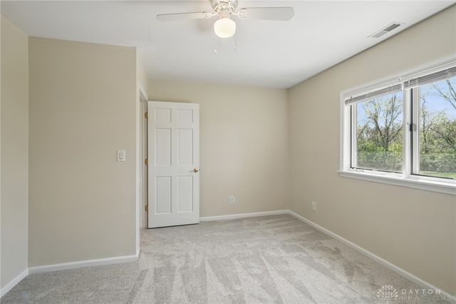 72 E Social Row Road, Dayton, OH 45458