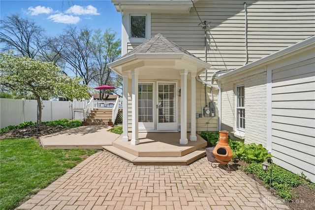 72 E Social Row Road, Dayton, OH 45458