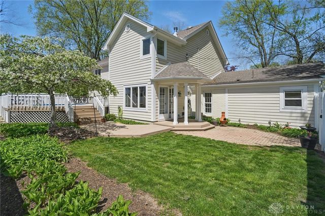 72 E Social Row Road, Dayton, OH 45458
