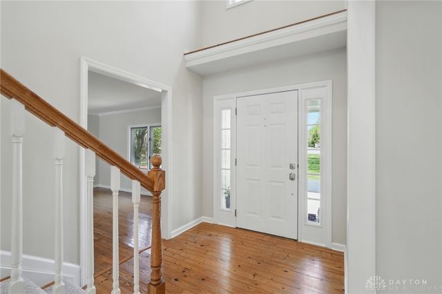72 E Social Row Road, Dayton, OH 45458