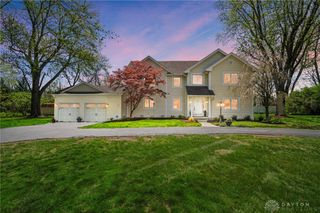 72 E Social Row Road, Dayton, OH 45458