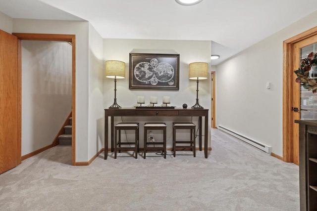 635 Cardinal WAY, Sun Prairie, WI 53590