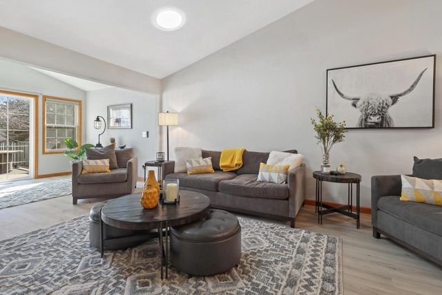 635 Cardinal WAY, Sun Prairie, WI 53590