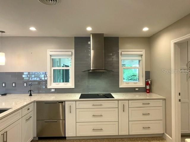 2253 VALENCIA DRIVE, Sarasota, FL 34239