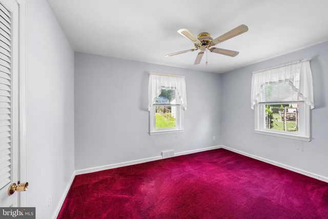 504 LAWRENCE RD, Havertown, PA 19083