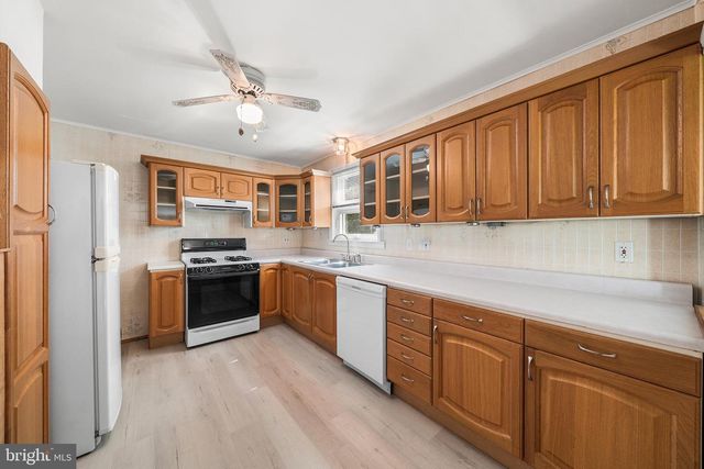 504 LAWRENCE RD, Havertown, PA 19083