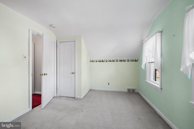 504 LAWRENCE RD, Havertown, PA 19083