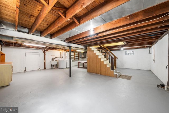 504 LAWRENCE RD, Havertown, PA 19083