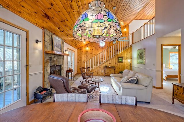 817 River Bend Drive, Hayesville, NC 28904