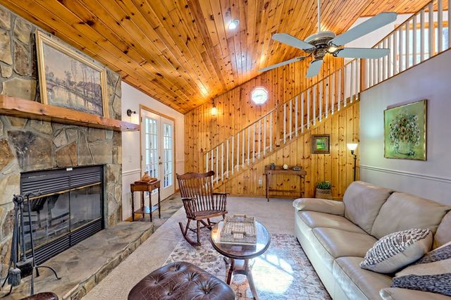 817 River Bend Drive, Hayesville, NC 28904