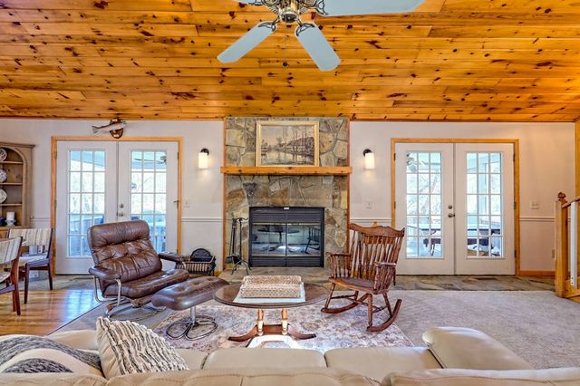 817 River Bend Drive, Hayesville, NC 28904