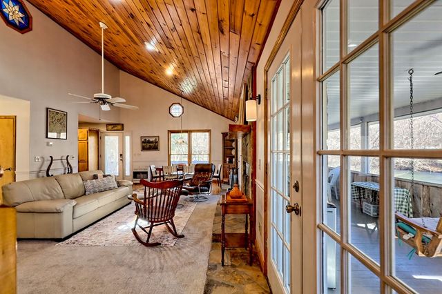 817 River Bend Drive, Hayesville, NC 28904