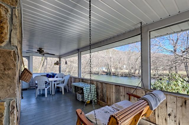 817 River Bend Drive, Hayesville, NC 28904