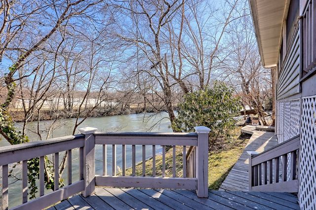 817 River Bend Drive, Hayesville, NC 28904