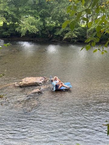 817 River Bend Drive, Hayesville, NC 28904