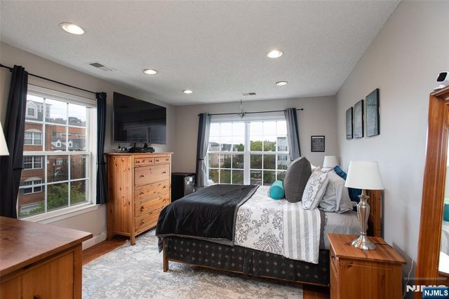 89 Vaughan Drive 824, Newark, NJ 07103