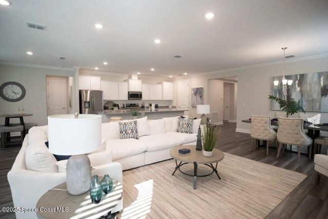 2728 Nilgiri Street NW, Palm Bay, FL 32907