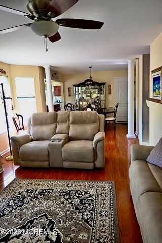 14 Azalea Court, Barnegat, NJ 08005