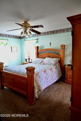 14 Azalea Court, Barnegat, NJ 08005