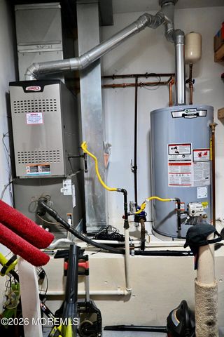 14 Azalea Court, Barnegat, NJ 08005