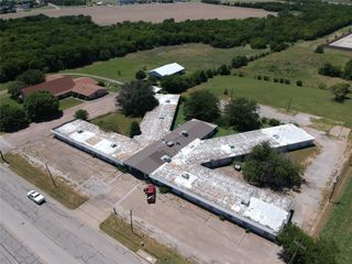 1108 W Kilpatrick Street, Cleburne, TX 76033