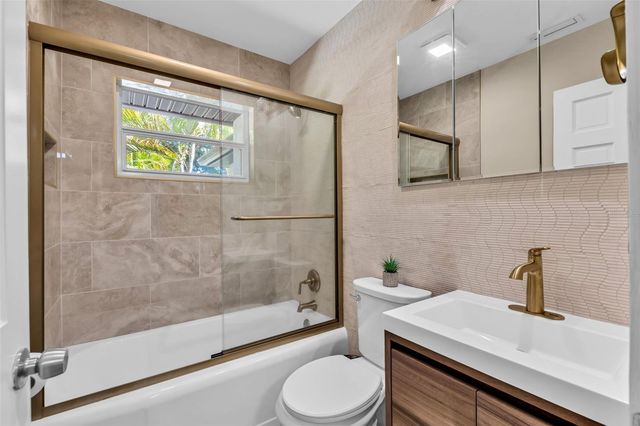 510 N OSPREY AVENUE, Sarasota, FL 34236