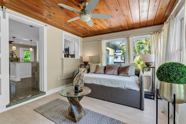 510 N OSPREY AVENUE, Sarasota, FL 34236